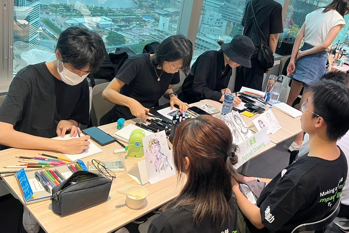 香港即場人像漫畫家服務 適合品牌活動及公司晚宴